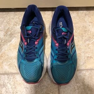 Saucony Guide 10 Running Shoes